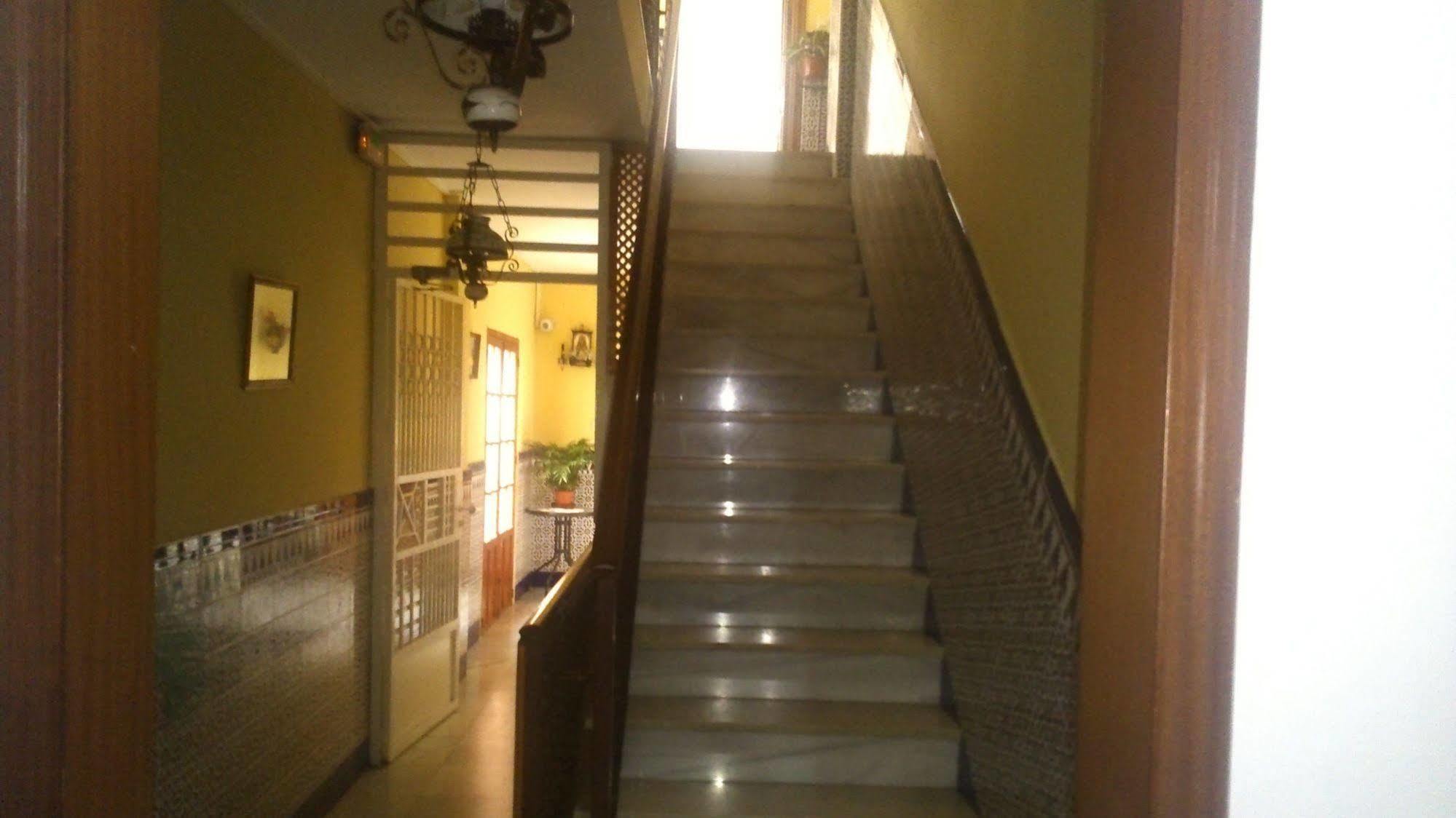Hostal Virgen Del Rocio Ronda Extérieur photo