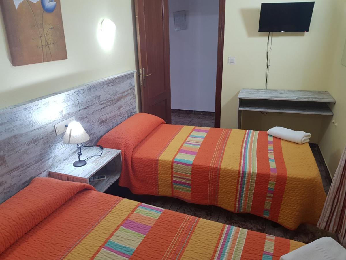 Hostal Virgen Del Rocio Ronda Extérieur photo