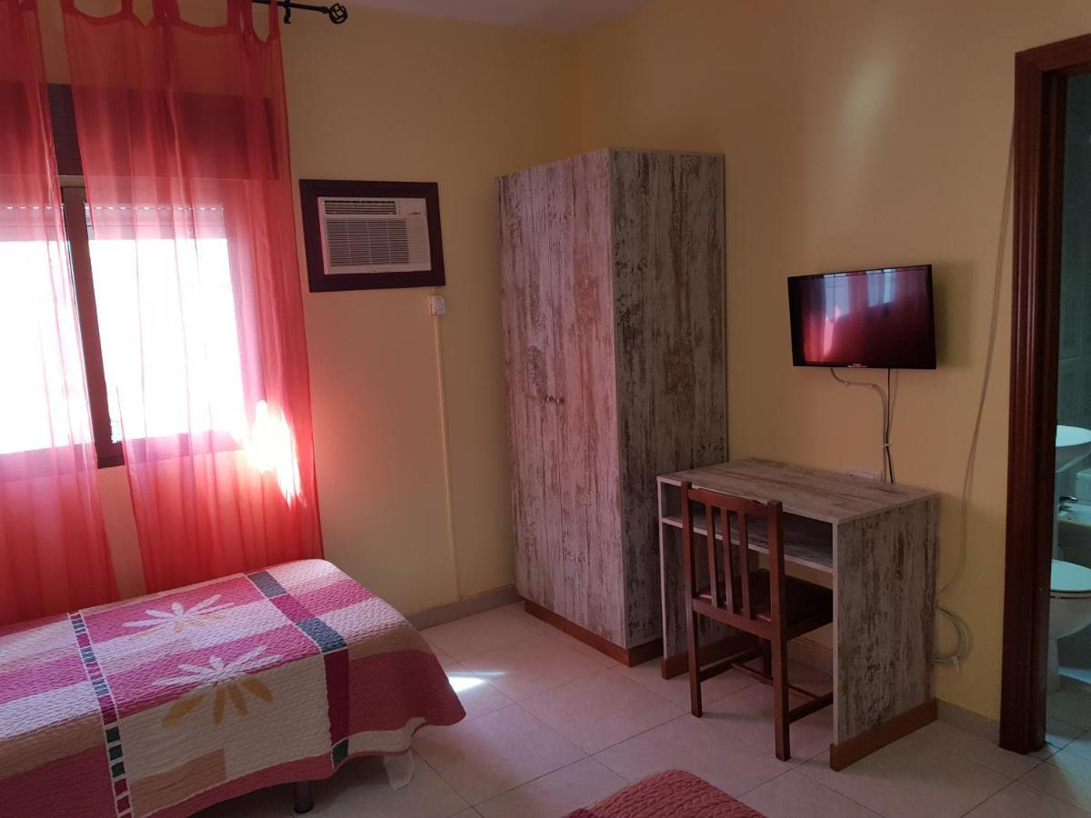 Hostal Virgen Del Rocio Ronda Extérieur photo
